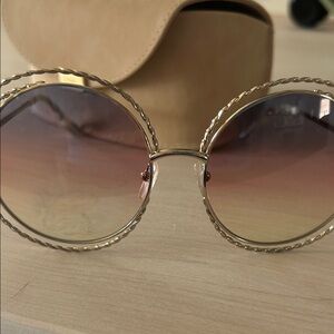 Chloe Gold Round Sunglasses with Gradient Pink-Brown Lenses